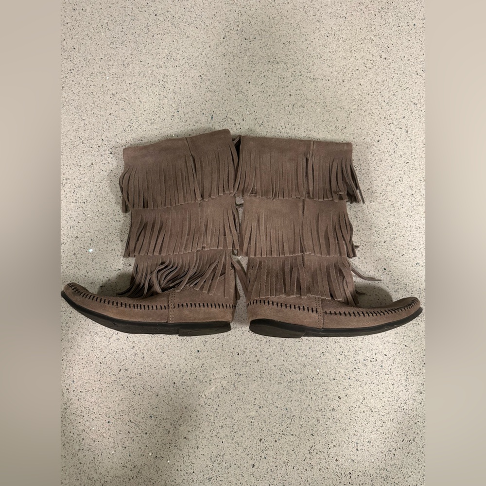Minnetonka Gray Suede Boots 3 layer 8